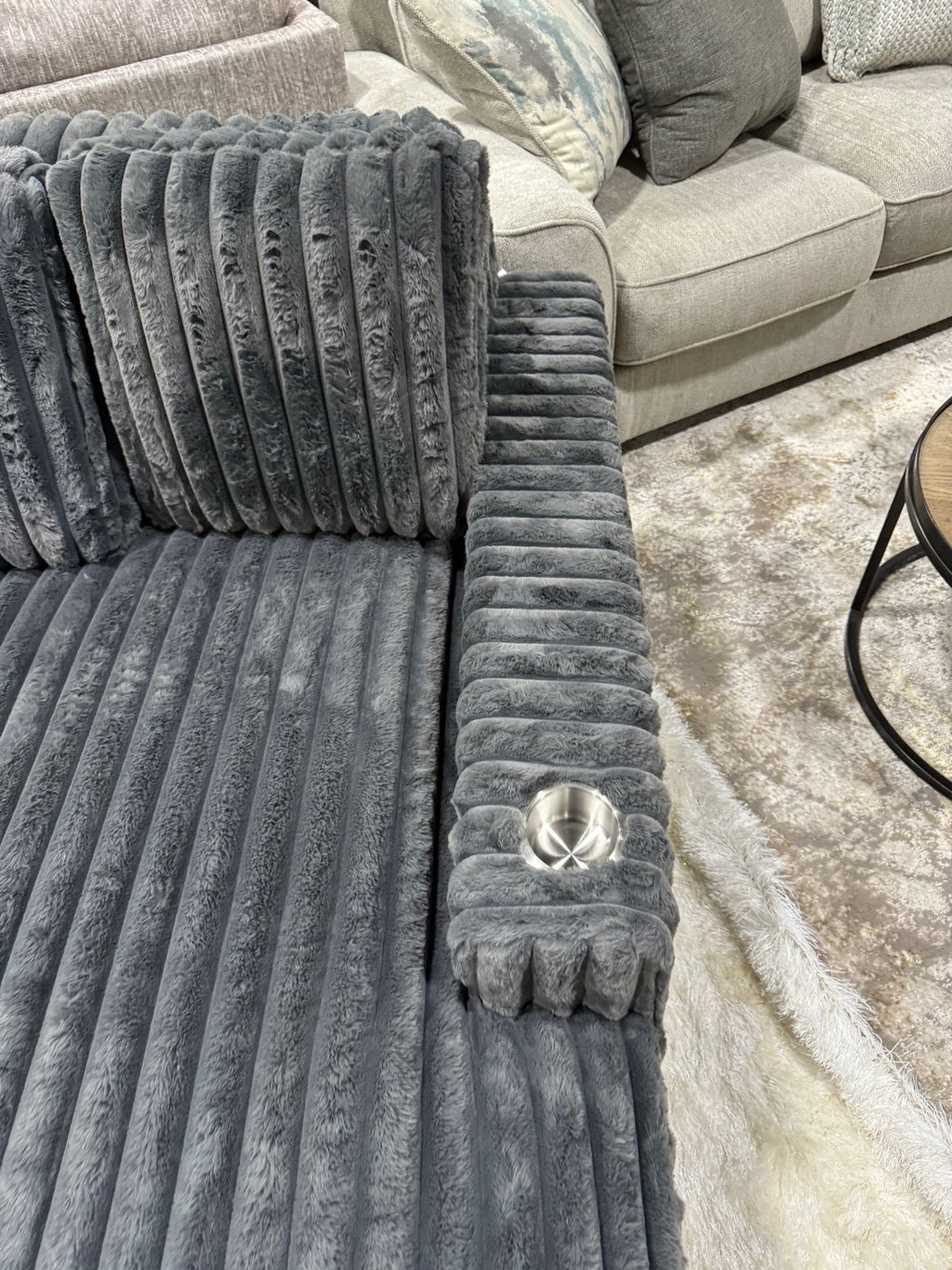 ARSENAL DRK GREY - LOUNGE CHAIR